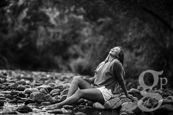 Leah_Senior-BW-116