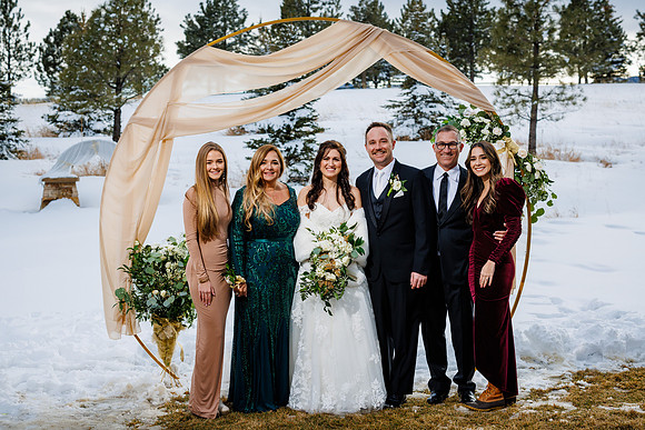 Cara_Sean_Wdg-Group-112