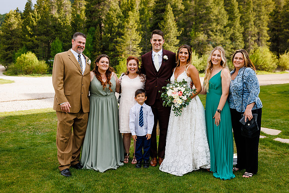 Ashlyn_Brendan_Wdg-Group-158