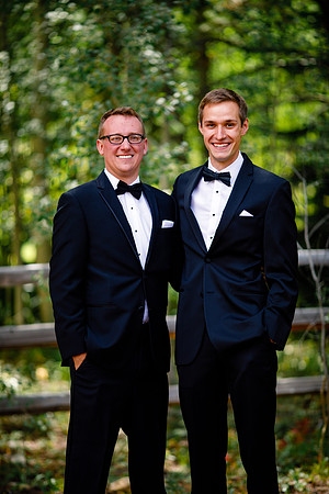 Nick_Lauren_Wdg-Group-22