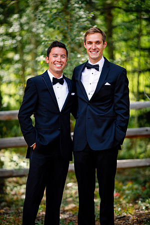 Nick_Lauren_Wdg-Group-42
