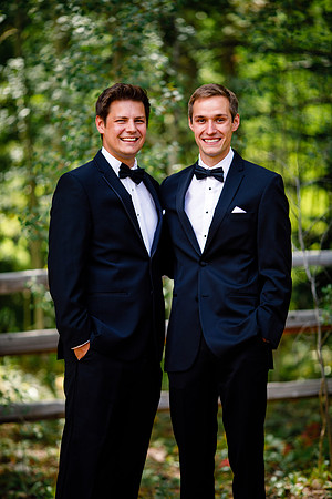 Nick_Lauren_Wdg-Group-21