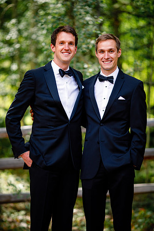Nick_Lauren_Wdg-Group-40