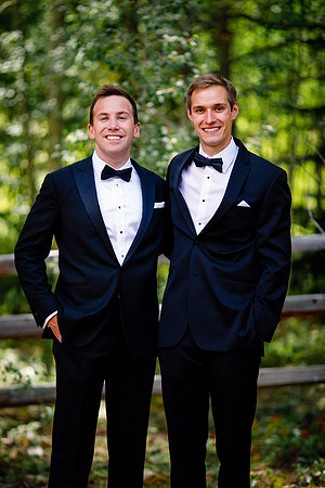 Nick_Lauren_Wdg-Group-58