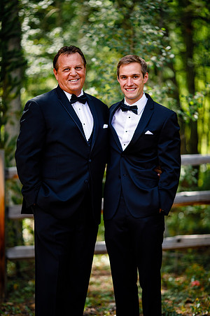 Nick_Lauren_Wdg-Group-57