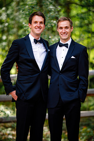 Nick_Lauren_Wdg-Group-38