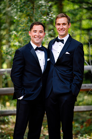 Nick_Lauren_Wdg-Group-35