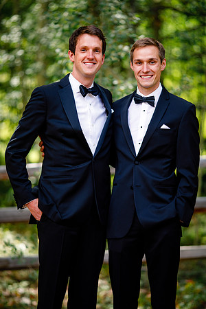 Nick_Lauren_Wdg-Group-39