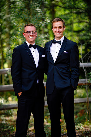Nick_Lauren_Wdg-Group-24