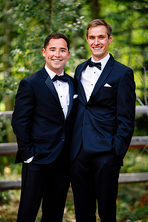 Nick_Lauren_Wdg-Group-34