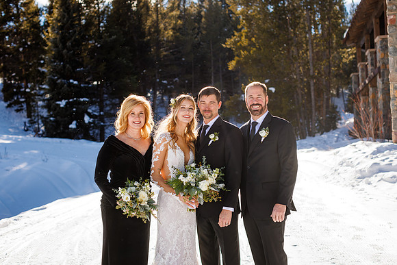 Latane_Liz_Wdg-Group-36