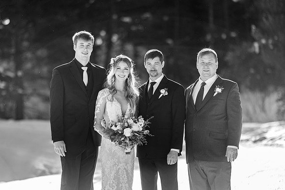 Latane_Liz_Wdg-Group-43