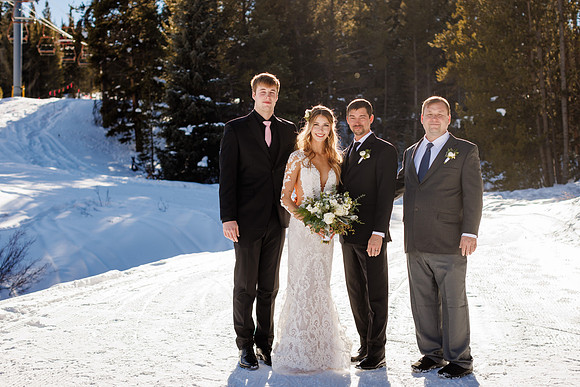 Latane_Liz_Wdg-Group-46