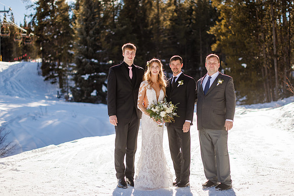 Latane_Liz_Wdg-Group-49