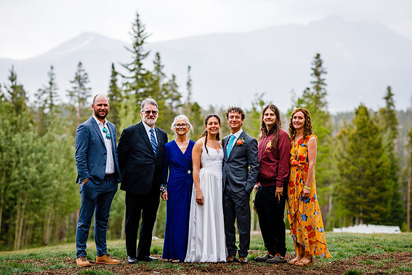 Peter_Marisa_Wdg-Group-98