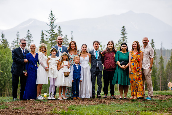 Peter_Marisa_Wdg-Group-84