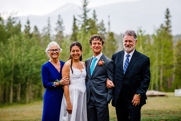 Peter_Marisa_Wdg-Group-110