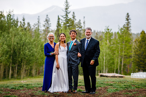 Peter_Marisa_Wdg-Group-100