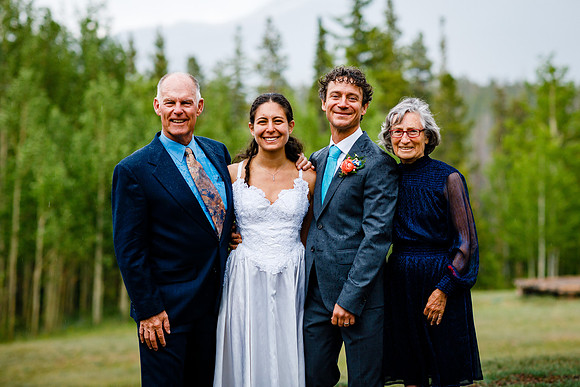Peter_Marisa_Wdg-Group-142
