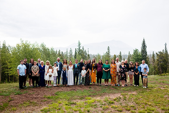 Peter_Marisa_Wdg-Group-77