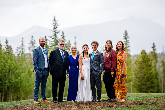 Peter_Marisa_Wdg-Group-92