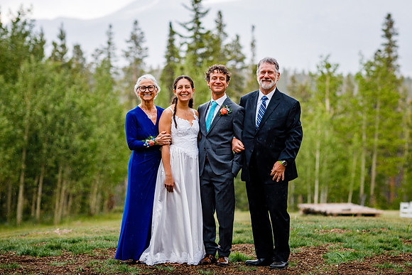 Peter_Marisa_Wdg-Group-104