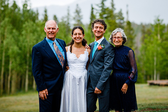 Peter_Marisa_Wdg-Group-140