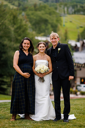 Julie_Garrett_Wdg-Group-92