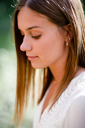 Ellie_Senior-Edited-20