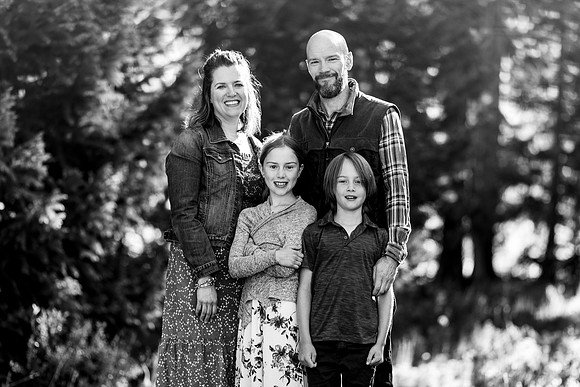 Vicente_Family2022-Favs-4