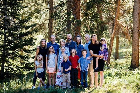 Vicente_Family2022-Favs-41