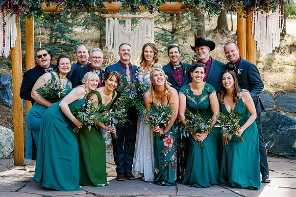 Aaron_Liz_Wdg-Group-160