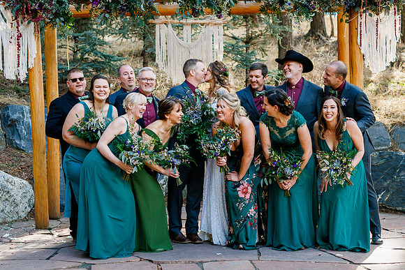 Aaron_Liz_Wdg-Group-164