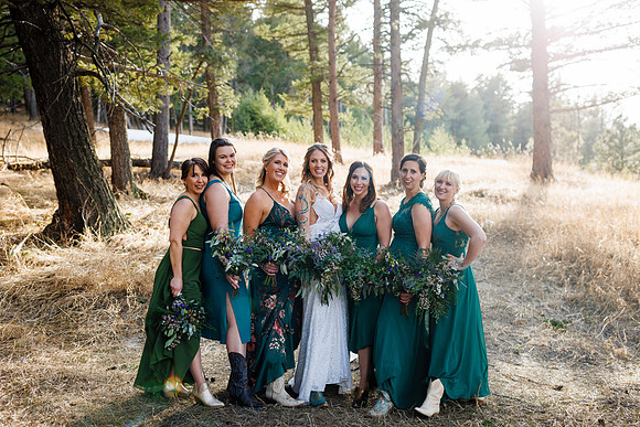 Aaron_Liz_Wdg-Group-175