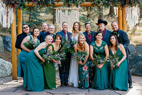 Aaron_Liz_Wdg-Group-159