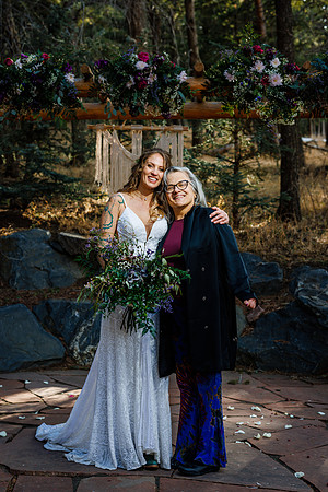 Aaron_Liz_Wdg-Group-132