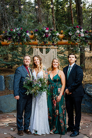 Aaron_Liz_Wdg-Group-141
