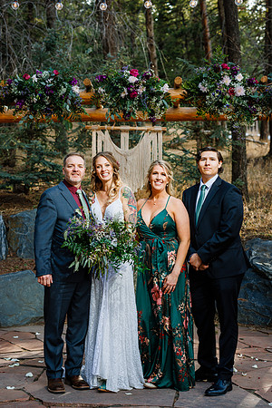 Aaron_Liz_Wdg-Group-142