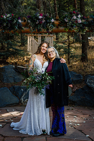 Aaron_Liz_Wdg-Group-131