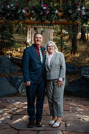 Aaron_Liz_Wdg-Group-122
