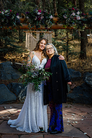 Aaron_Liz_Wdg-Group-130
