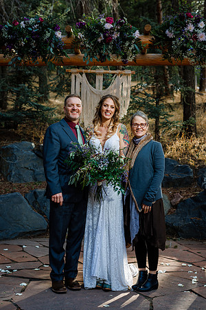 Aaron_Liz_Wdg-Group-167