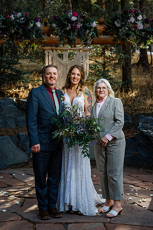 Aaron_Liz_Wdg-Group-121