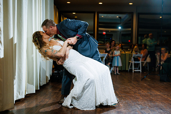 Aaron_Liz_Wdg-Favs-102