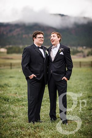 Chris_Theresa_Wdg-Group-43