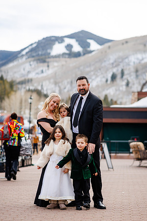John_Megan-Wdg-Group-106