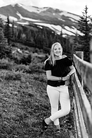 Charlotte_Senior_2020-Favs-32