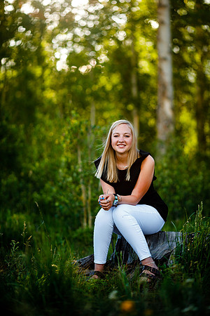 Charlotte_Senior_2020-Favs-26