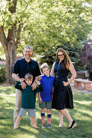 Caitlin_ExtFamily-30