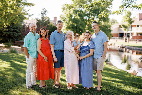 Caitlin_ExtFamily-100